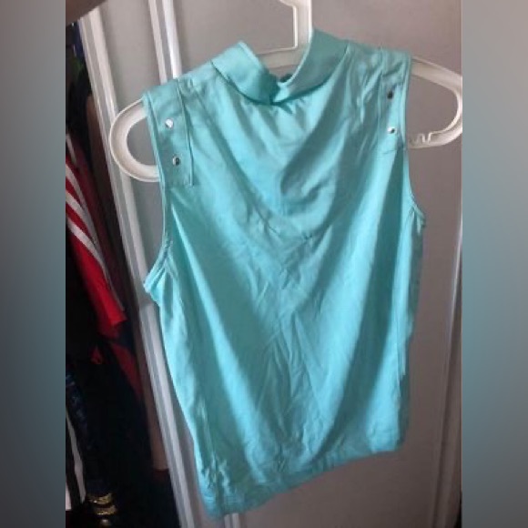 Tank top for tennis/golf outfit - Picture 2 of 2